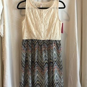 Sundress size large brand new with tags.